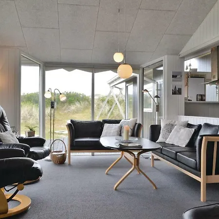 Holiday home 4 Bedroom Stunning In *
