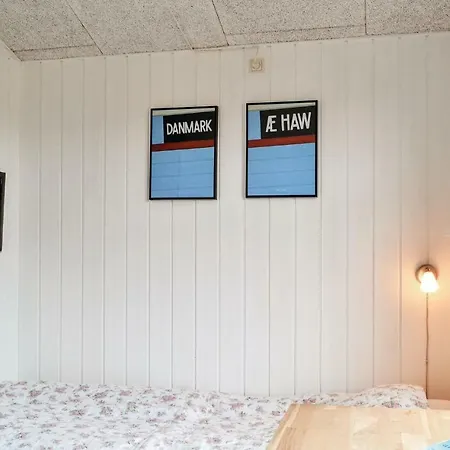 4 Bedroom Stunning In Holiday home Hvide Sande